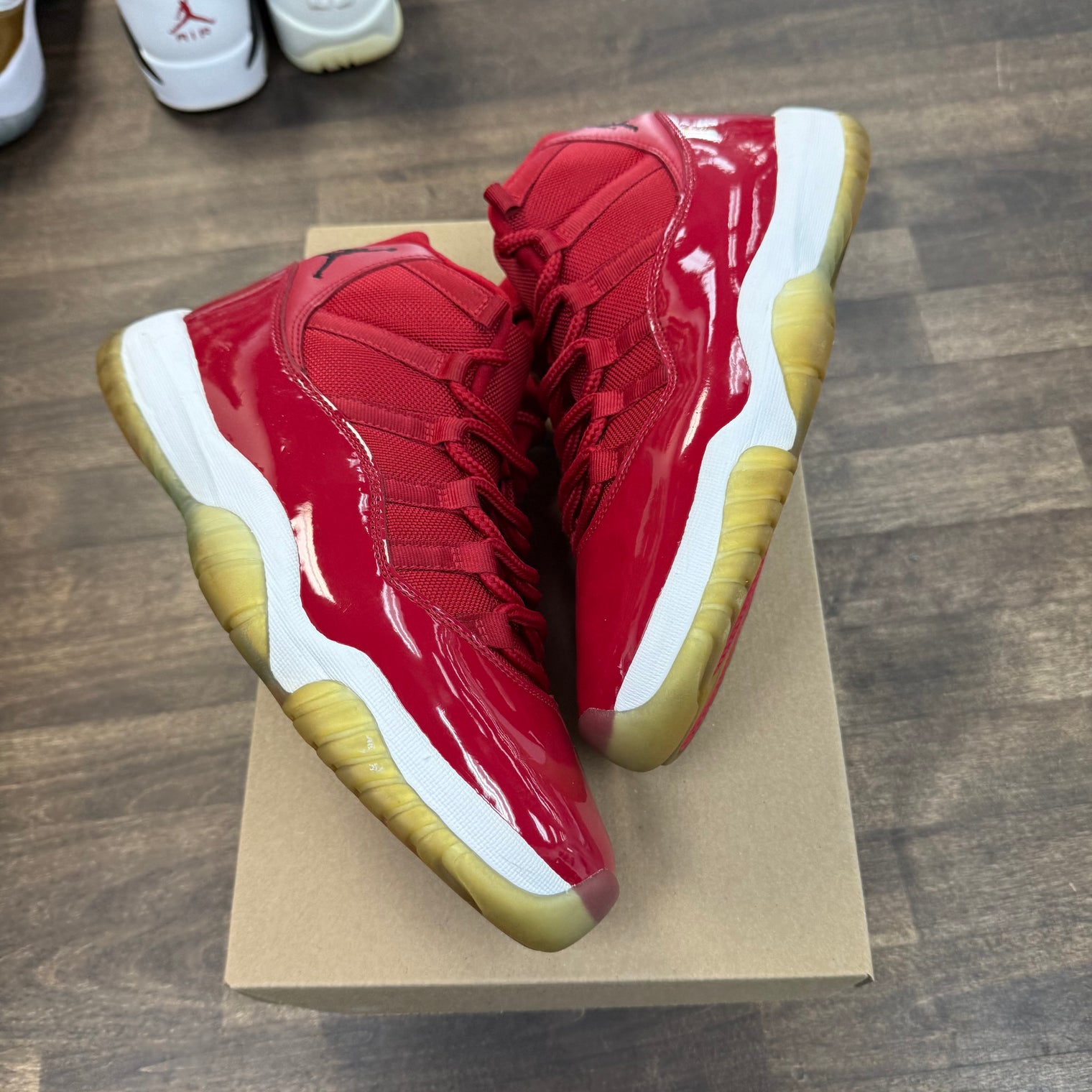 Win like 96 Jordan 11 (USED, No Box)