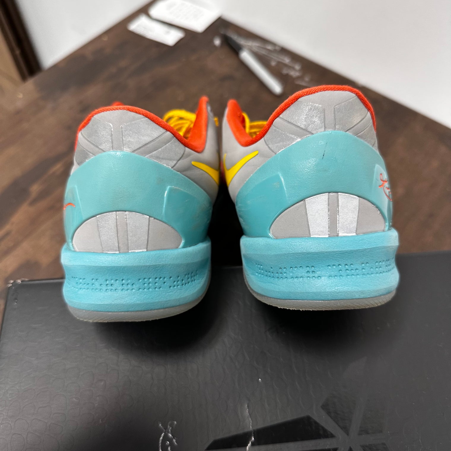 Venice Beach Kobe 8 Protro (USED)