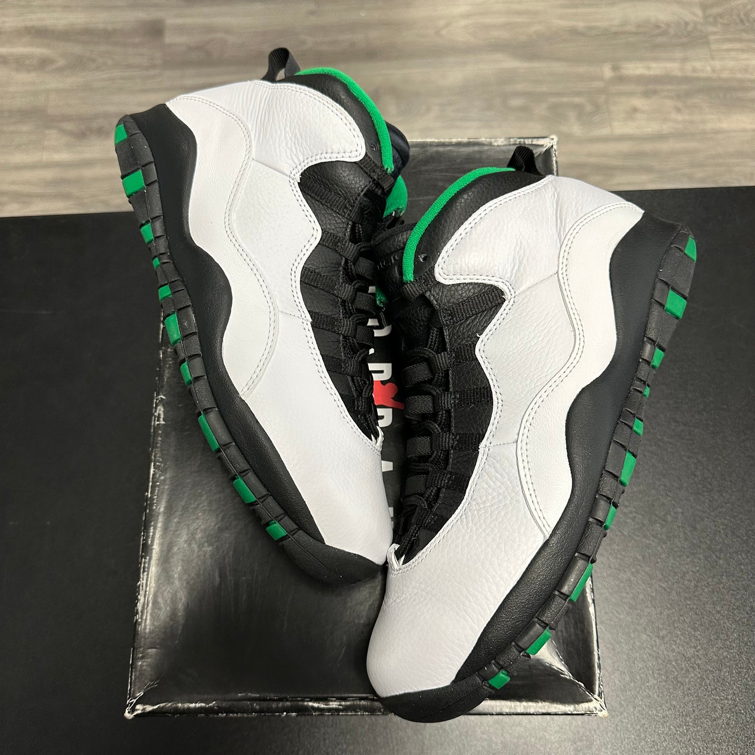 Seattle Jordan 10 Retro (USED)