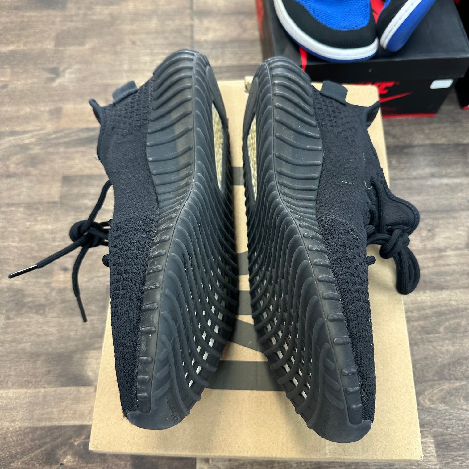 Onyx Yeezy 350 (USED)