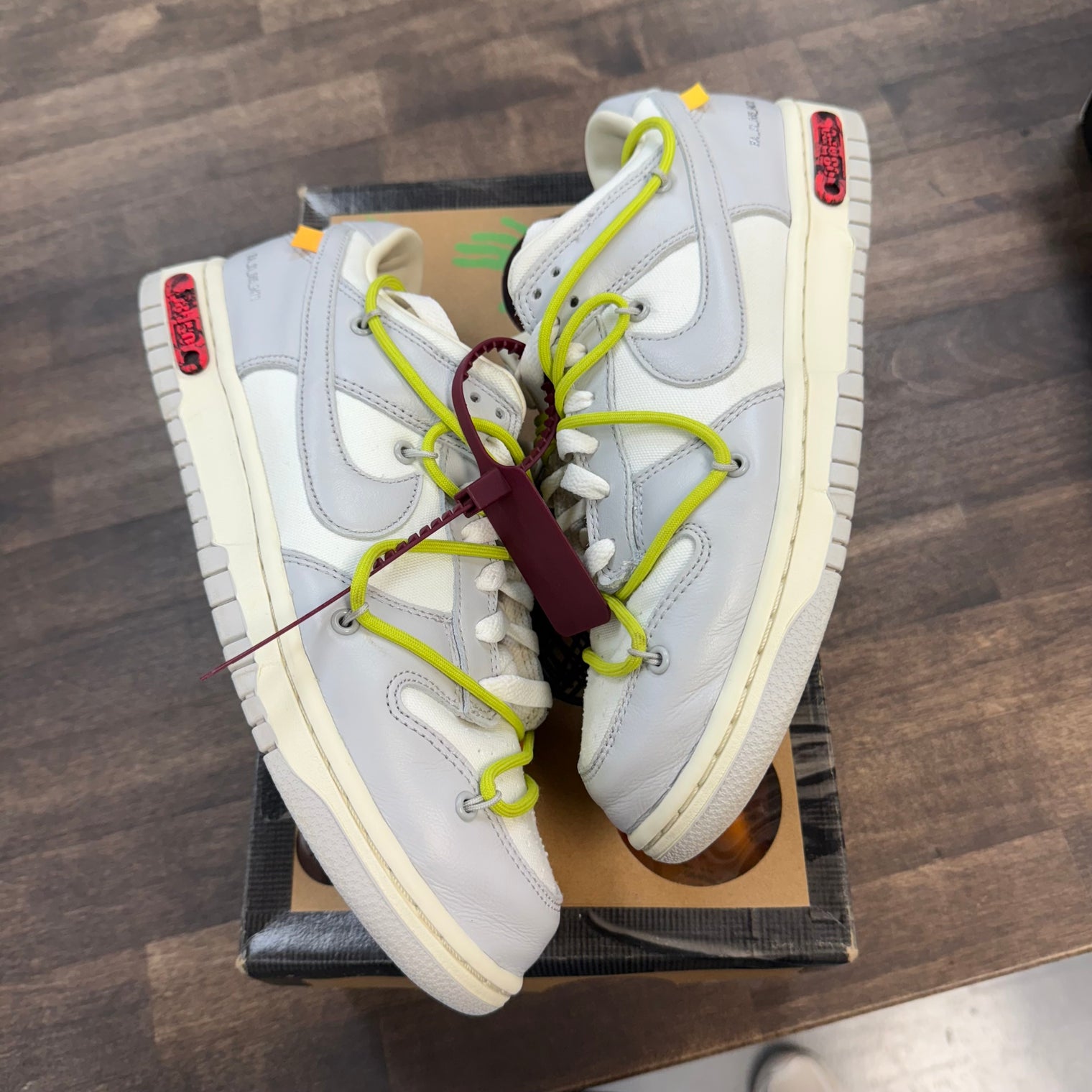Lot 8 of 50 Off-White Dunk Low (USED)
