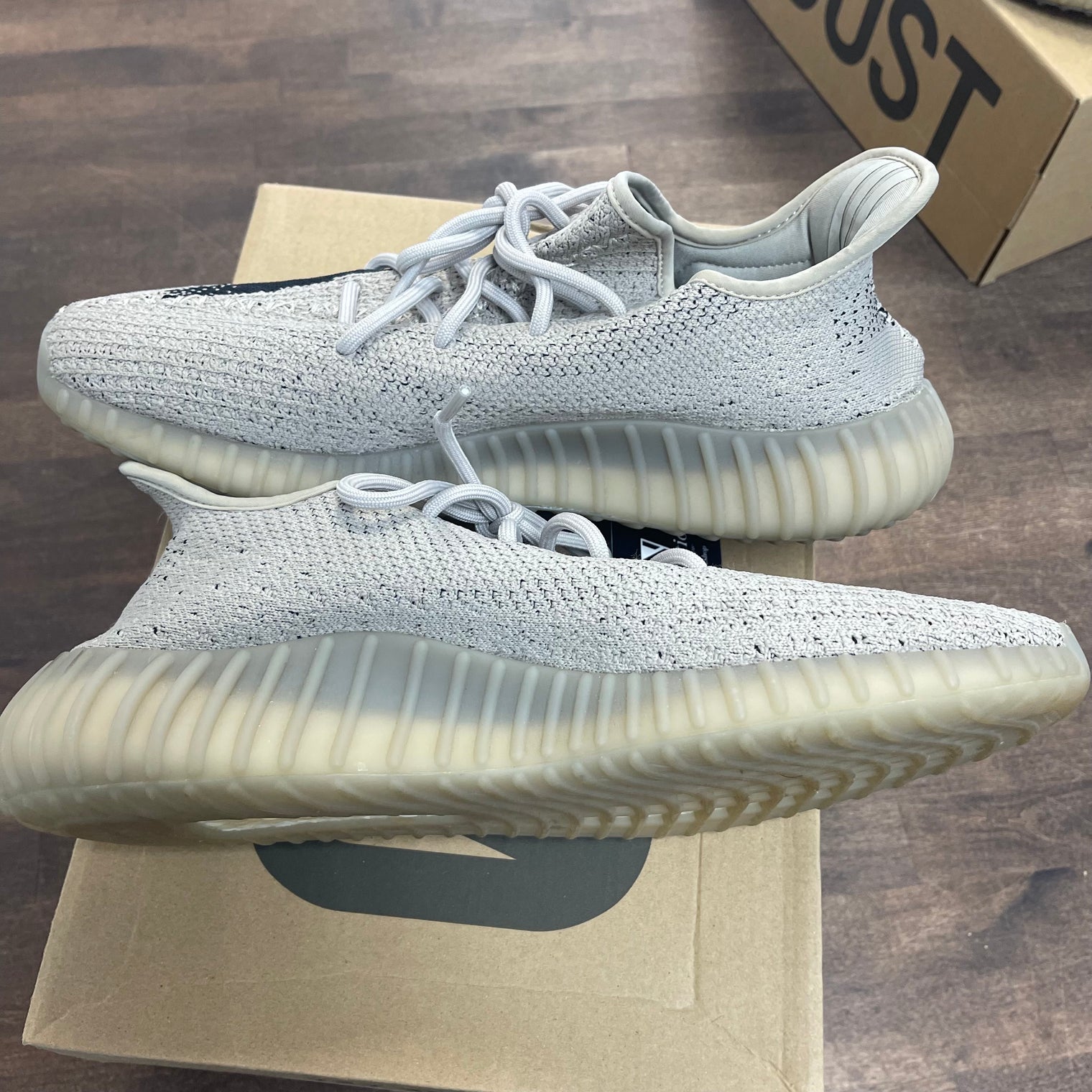 Slate Yeezy 350 (USED)