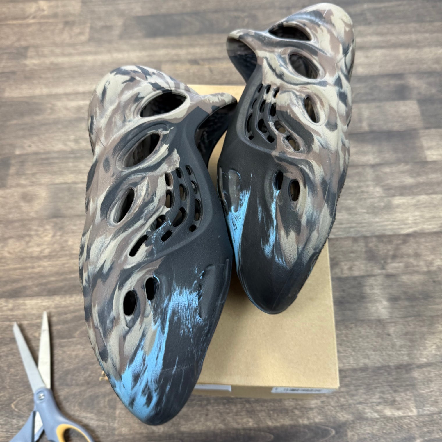 MX Cinder Yeezy Foam RNNR (USED)