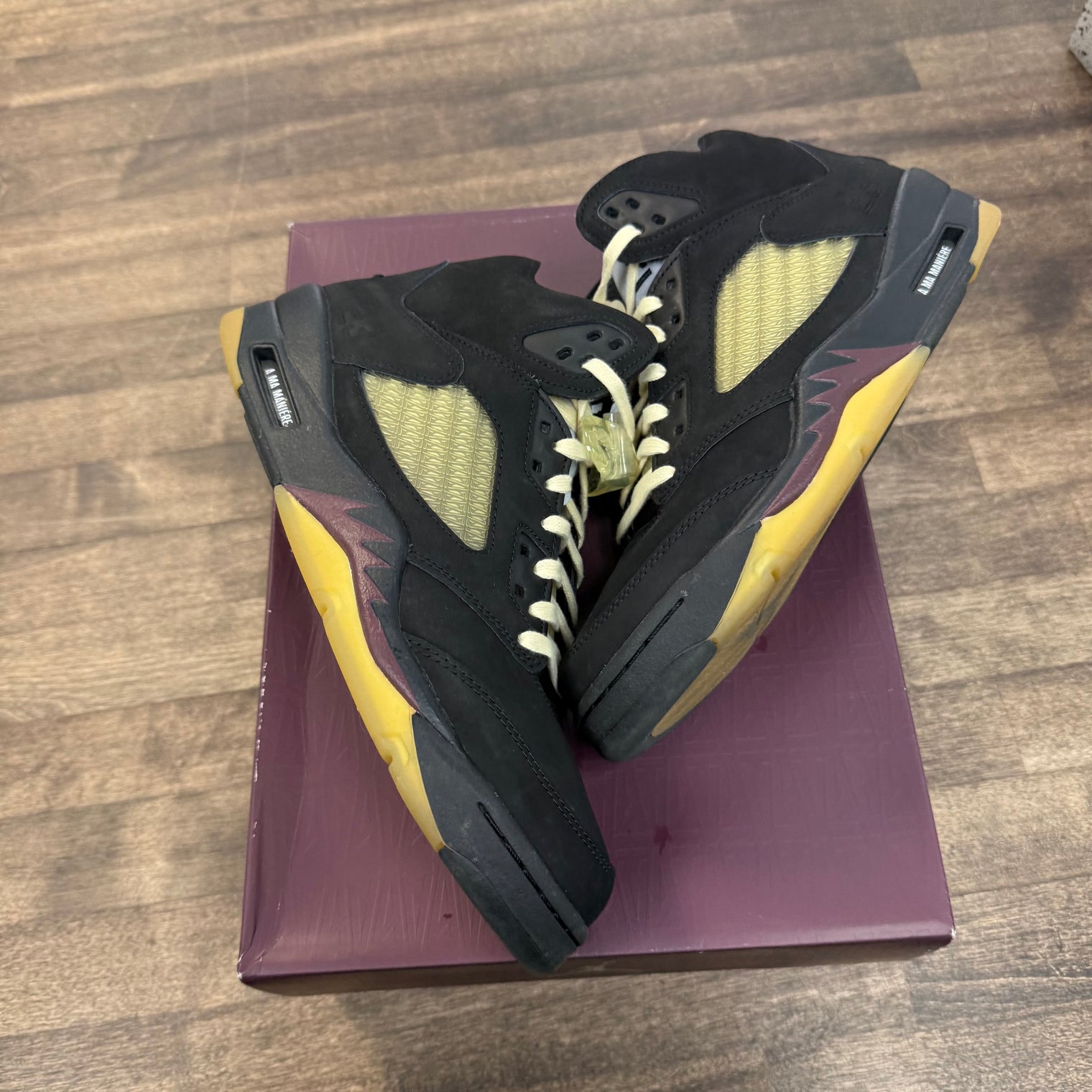 Dusk A Ma Maniere Jordan 5 Retro (USED)