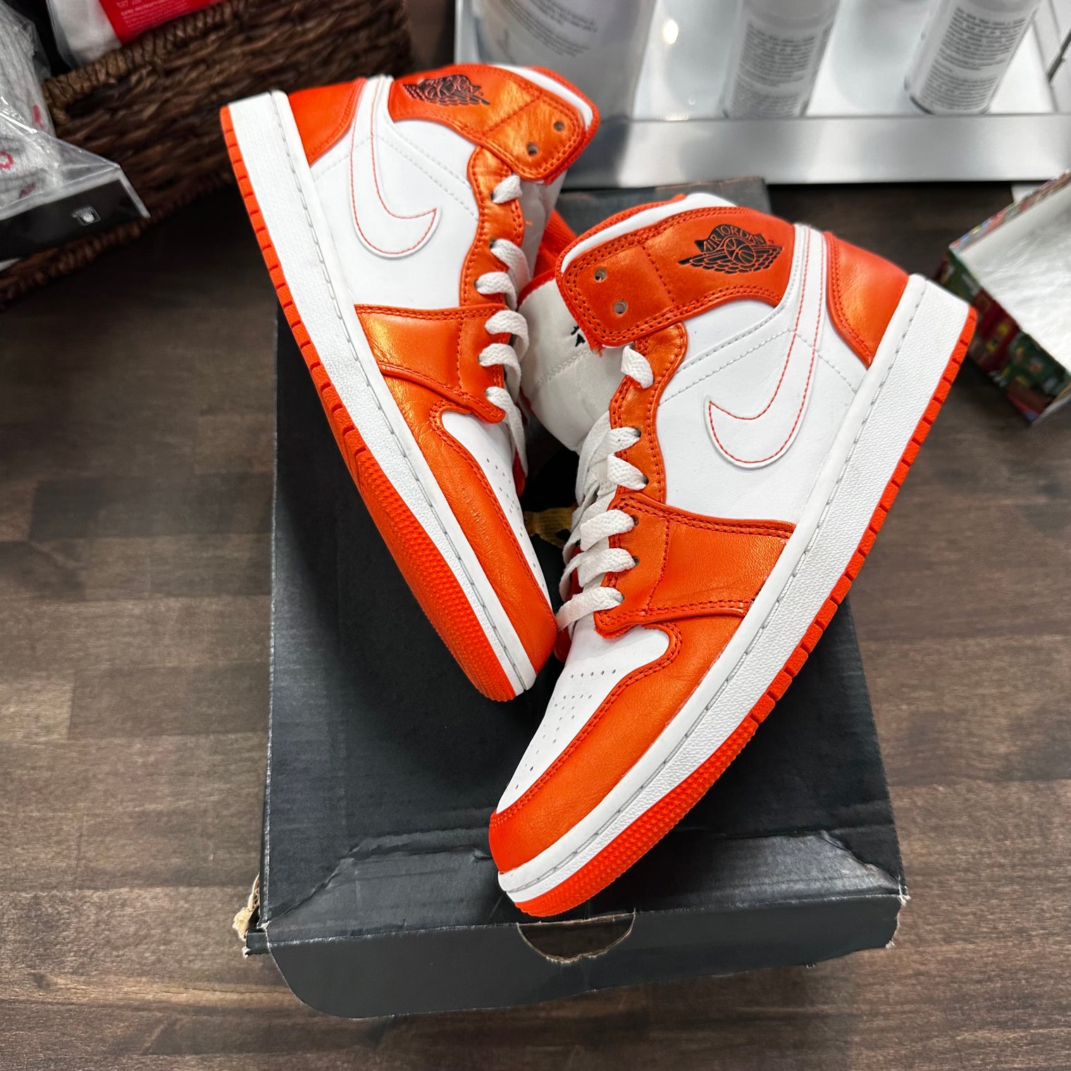 (GS) Metallic Orange Jordan 1 Mid (USED)