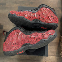 Cracked Lava Foamposite One (USED)