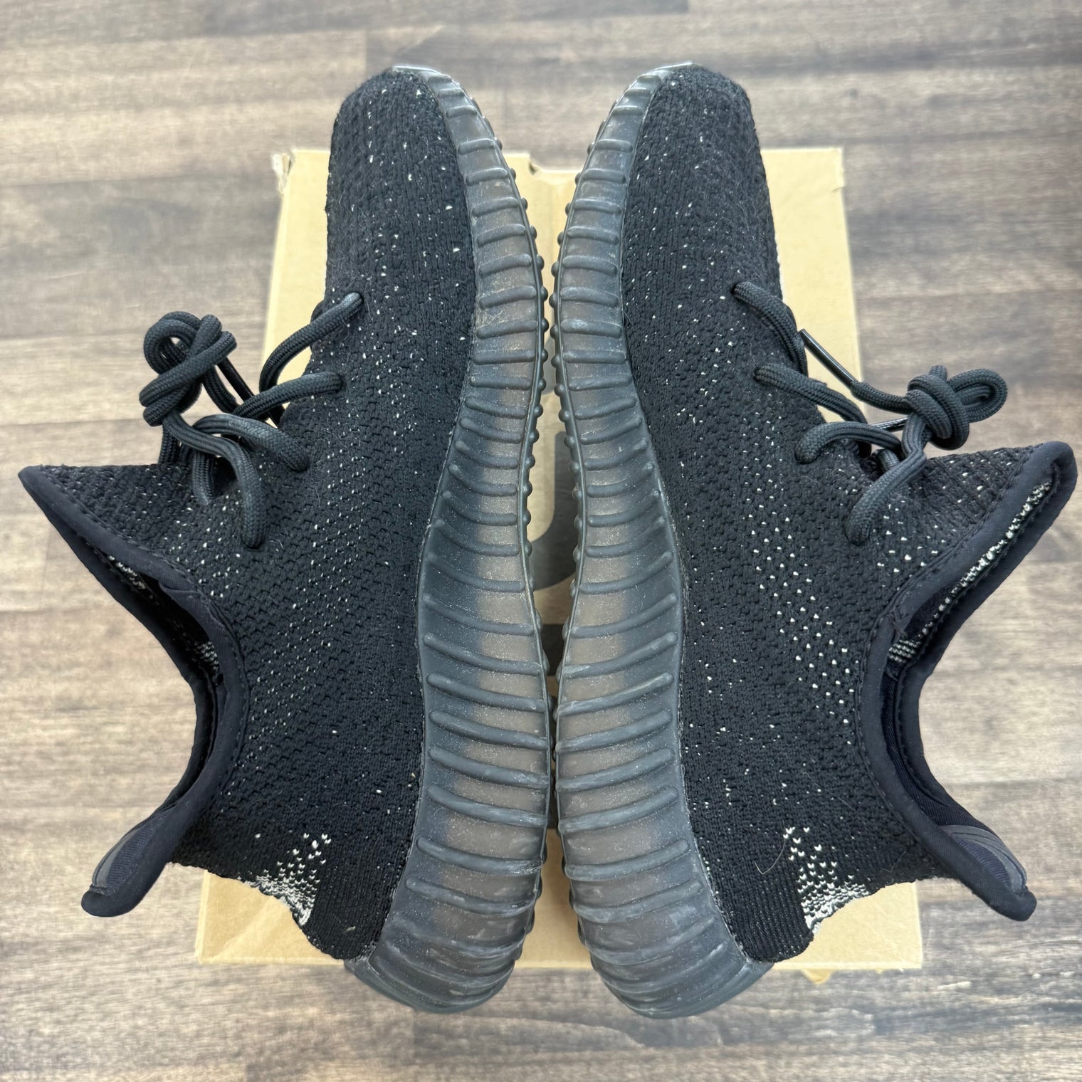 Oreo Yeezy 350 (USED)