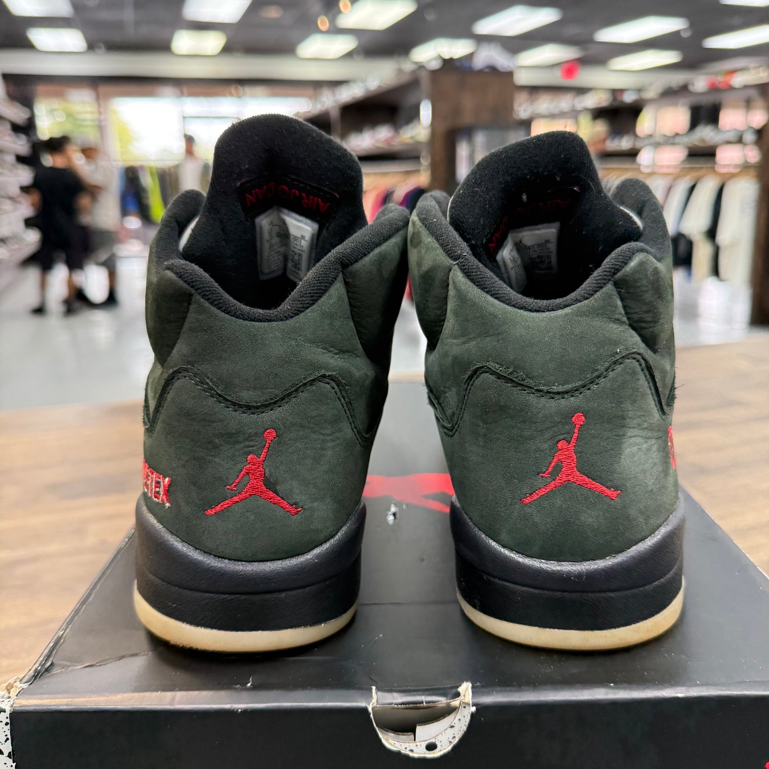 (W) Gore-Tex Jordan 5 Retro (USED)