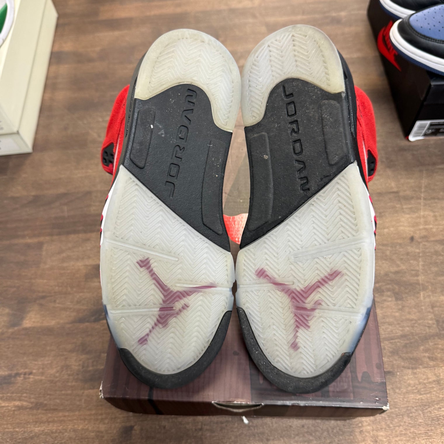 Raging Bull Jordan 5 Retro (USED)