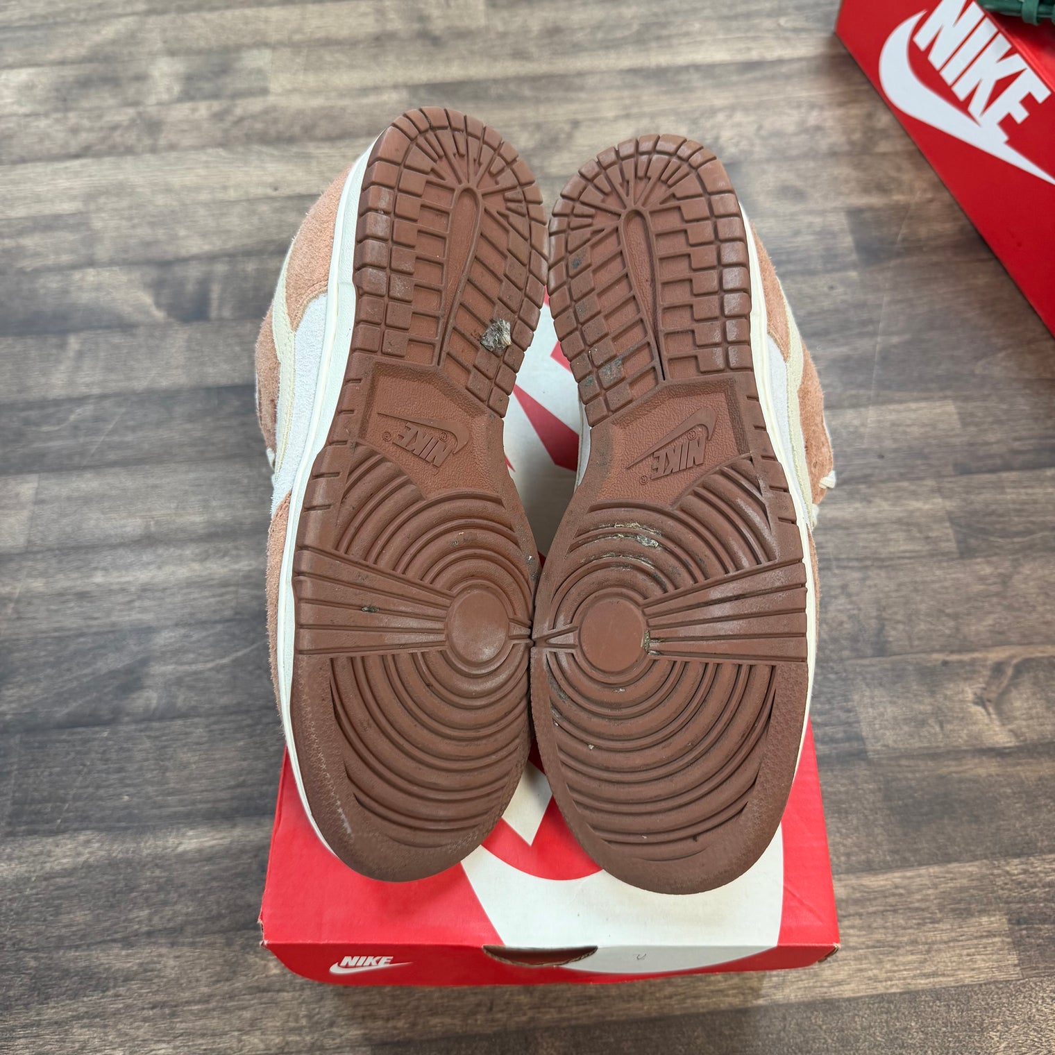 Medium Curry Nike Dunk Low (USED)