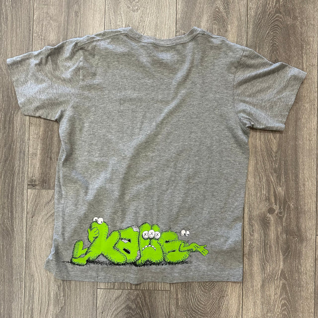Kaws Uniqlo T Shirt Gray (Used)