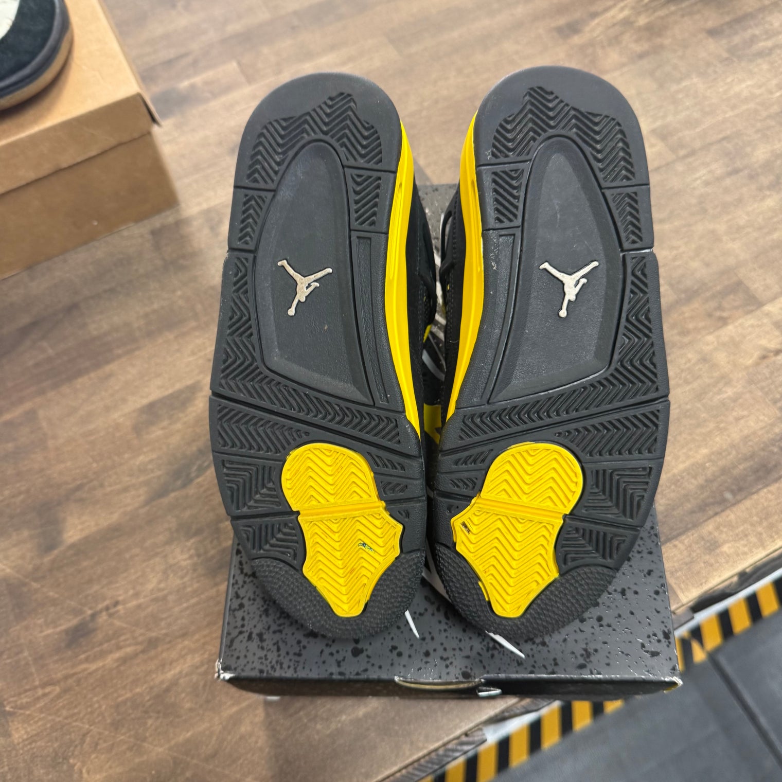 Yellow Thunder Jordan 4 Retro (GS) (USED)