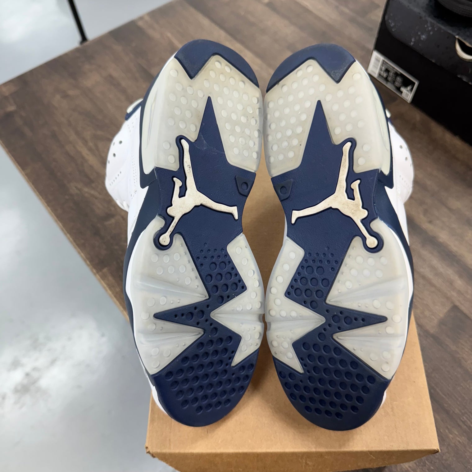 Midnight Navy Jordan 6 Retro (Used, No Box)