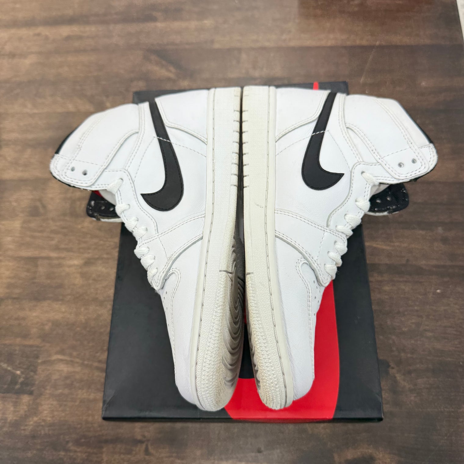 Yin Yang White Jordan 1 High (USED,Missing 1 Insole)