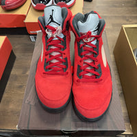 Raging Bull Jordan 5 Retro (USED)