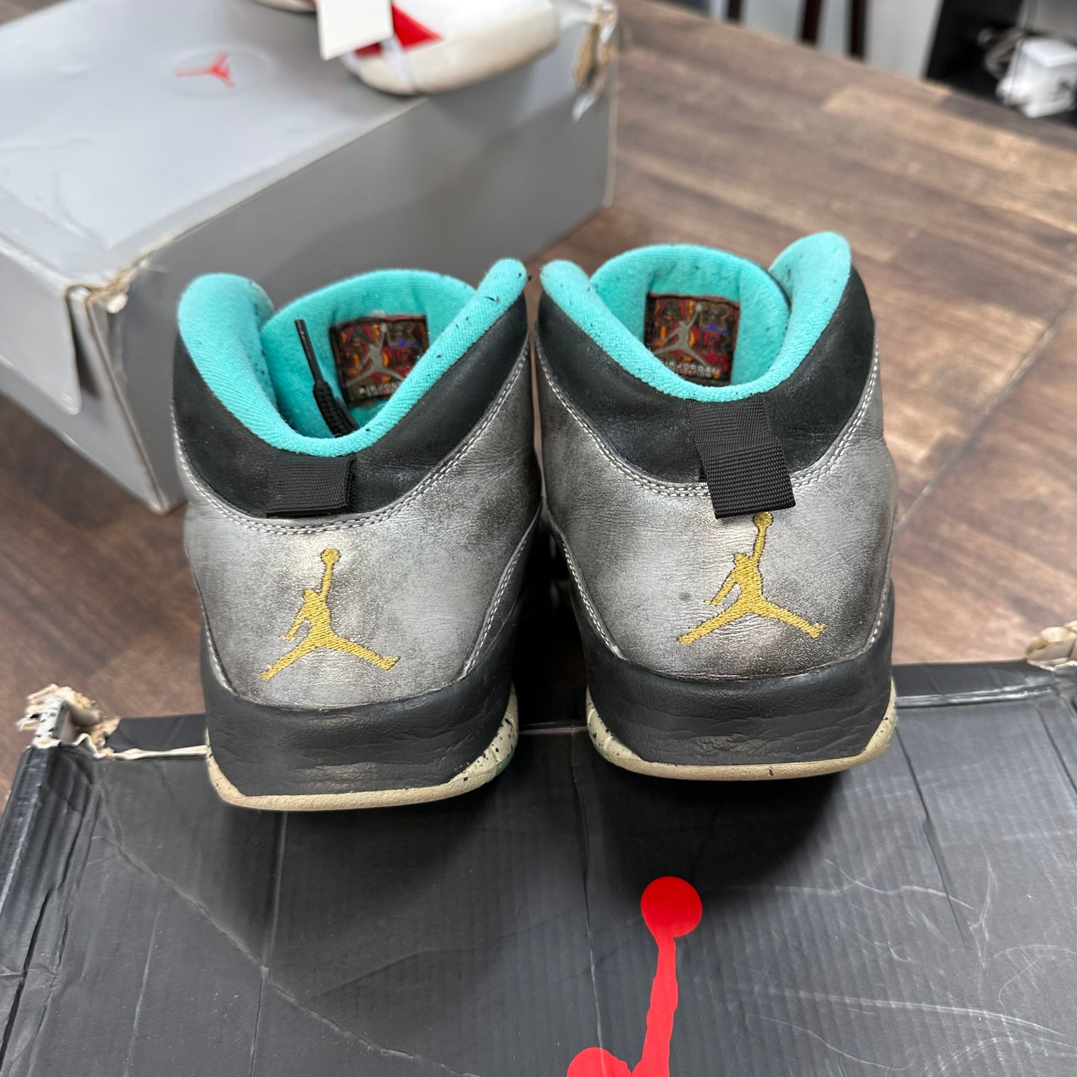 Lady Liberty Jordan 10 (USED,No Box)