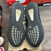 Black Static Non-Reflective Yeezy 350 (USED)