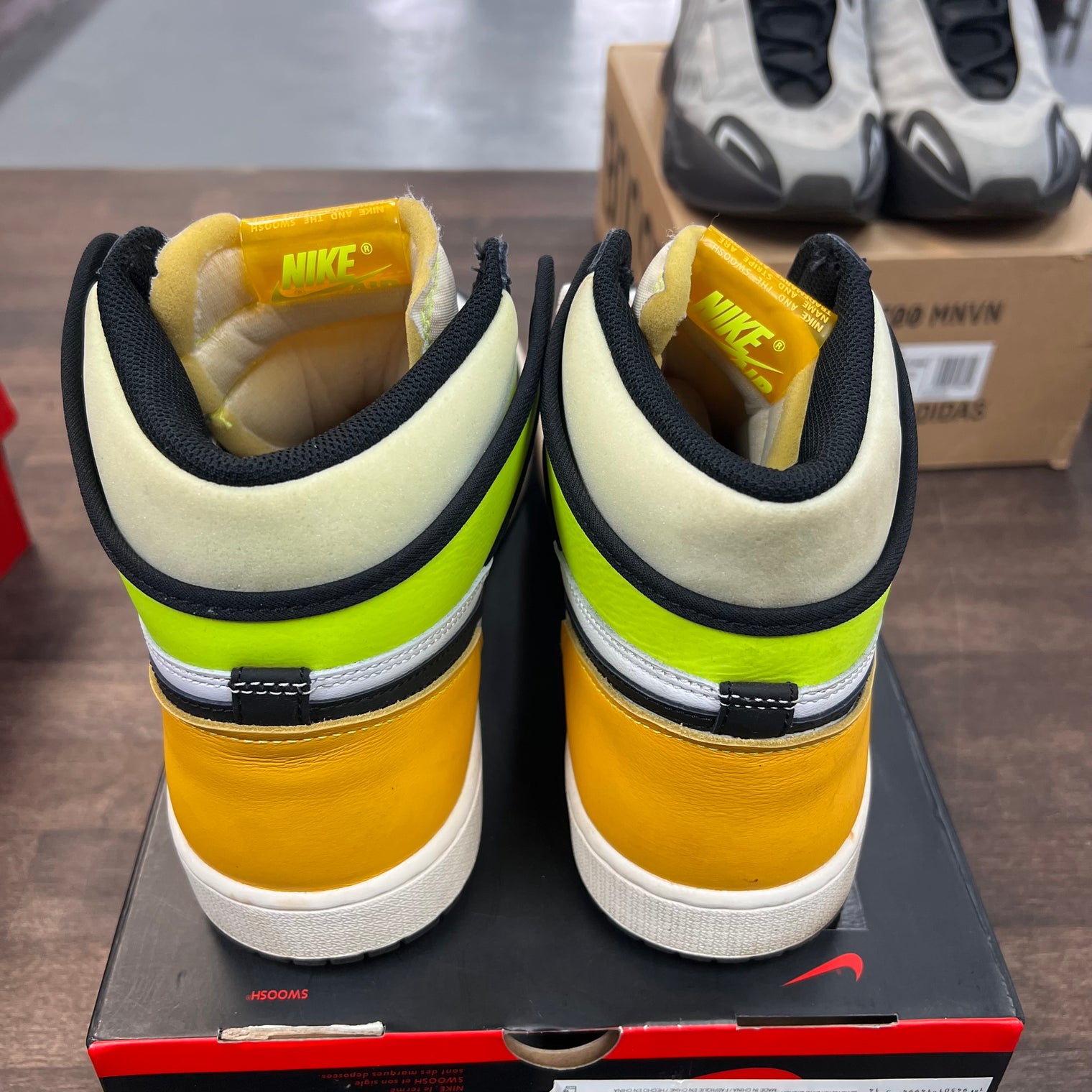 Volt Jordan 1 High (USED, No Box Lid)