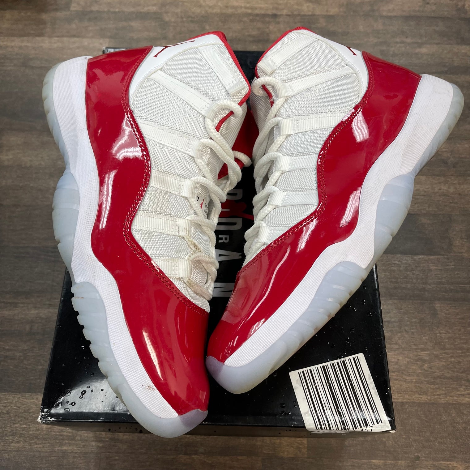 Cherry Jordan 11 (USED)