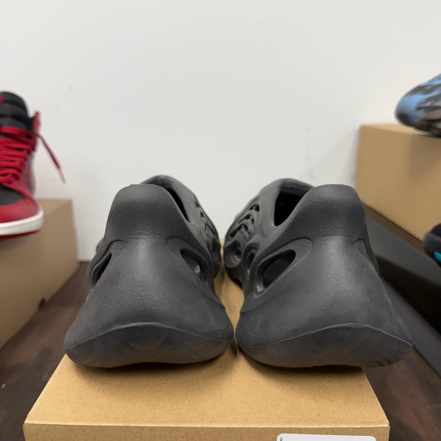 MX Granite Yeezy Foam RNNR (USED, Replacement Box)