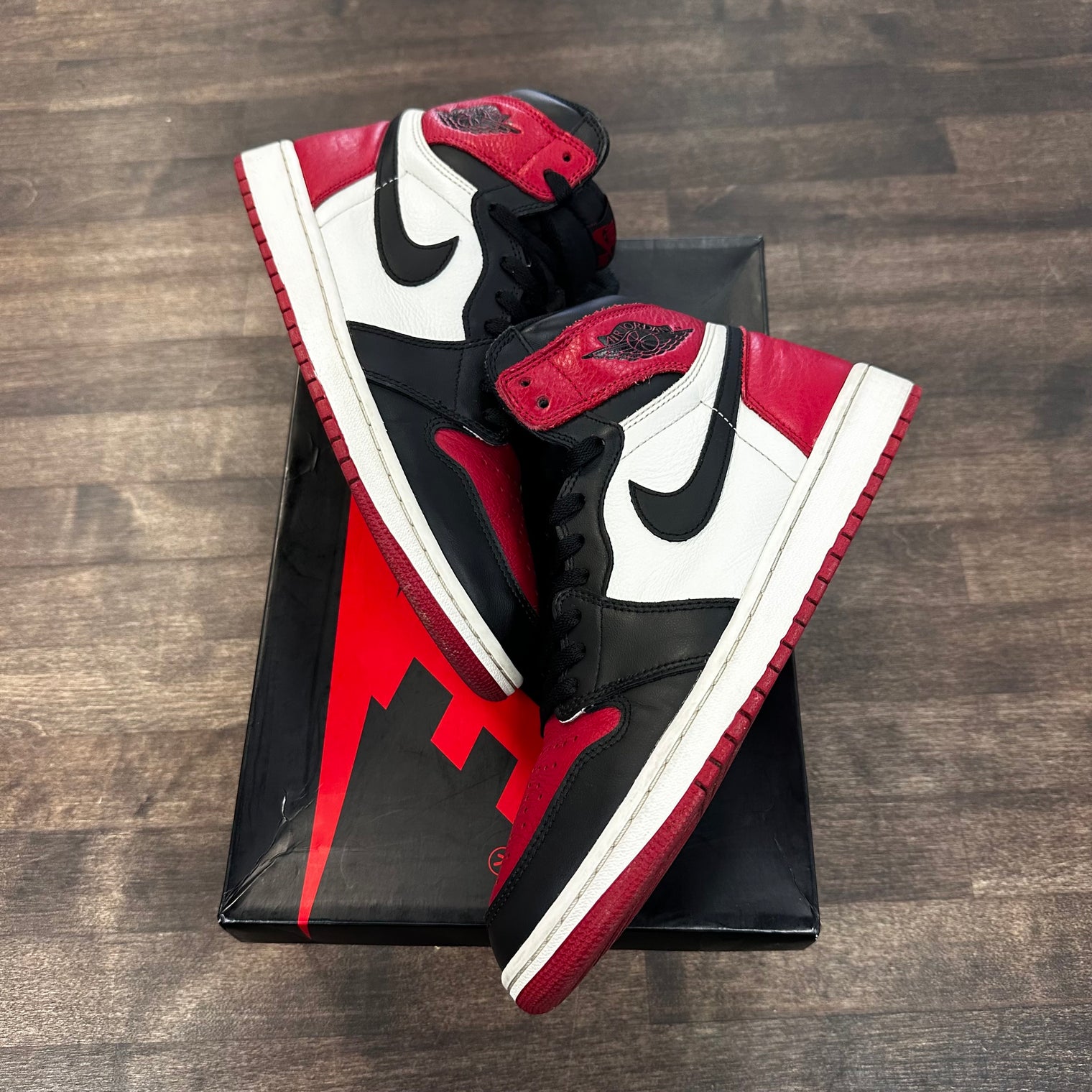 Bred Toe Jordan 1 High (USED)