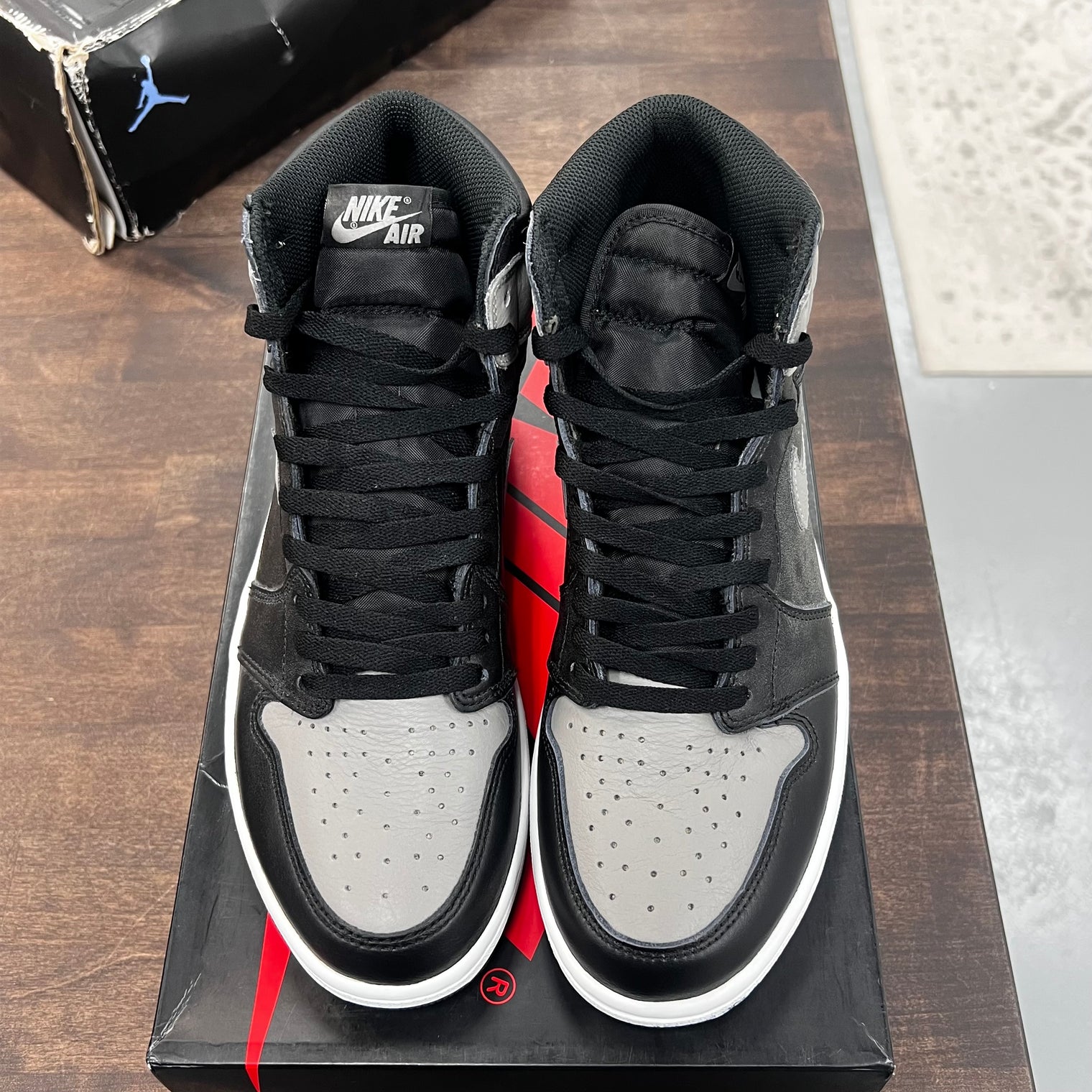 Shadow Jordan 1 High (2018) (Lightly Worn)