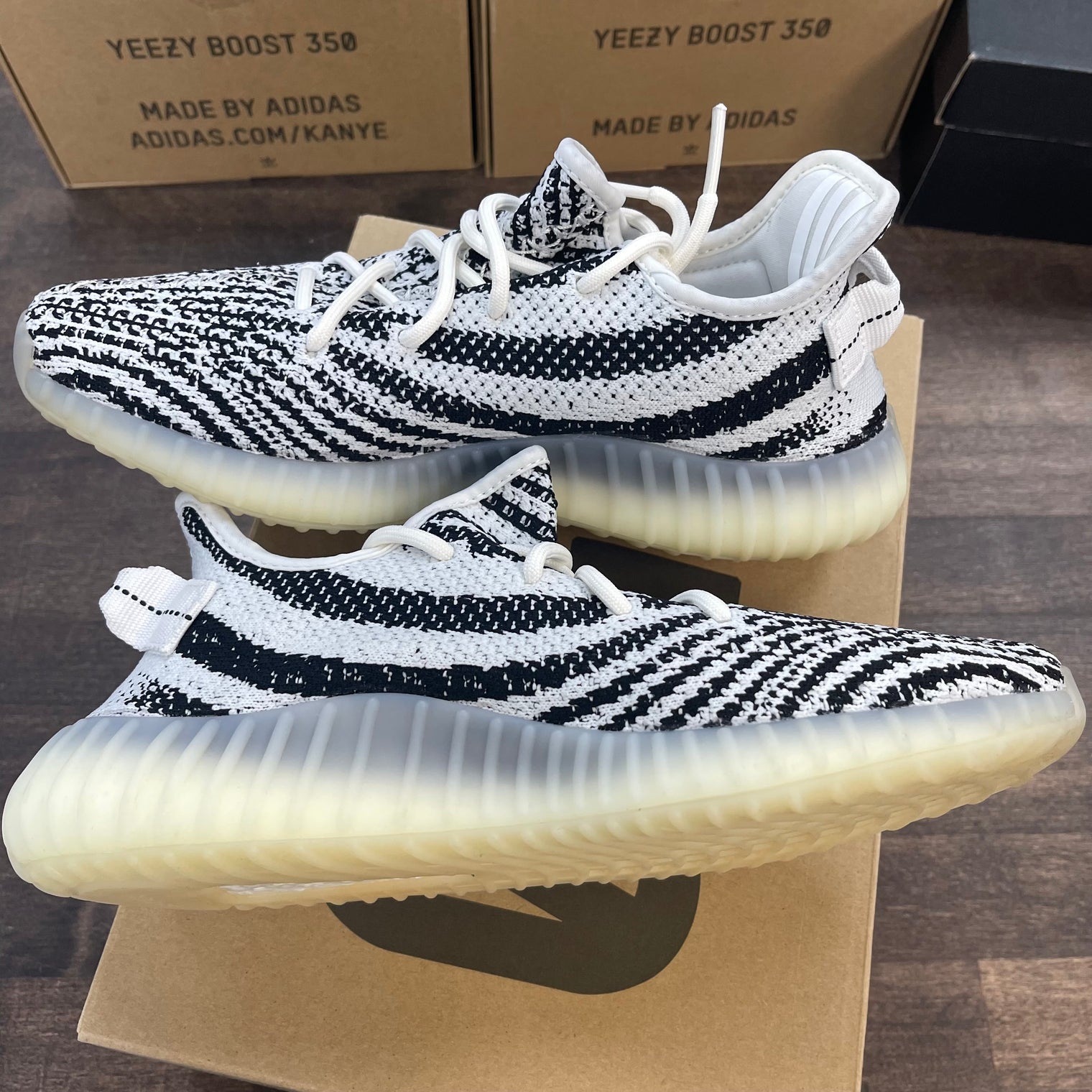 Zebra Yeezy 350 (USED)