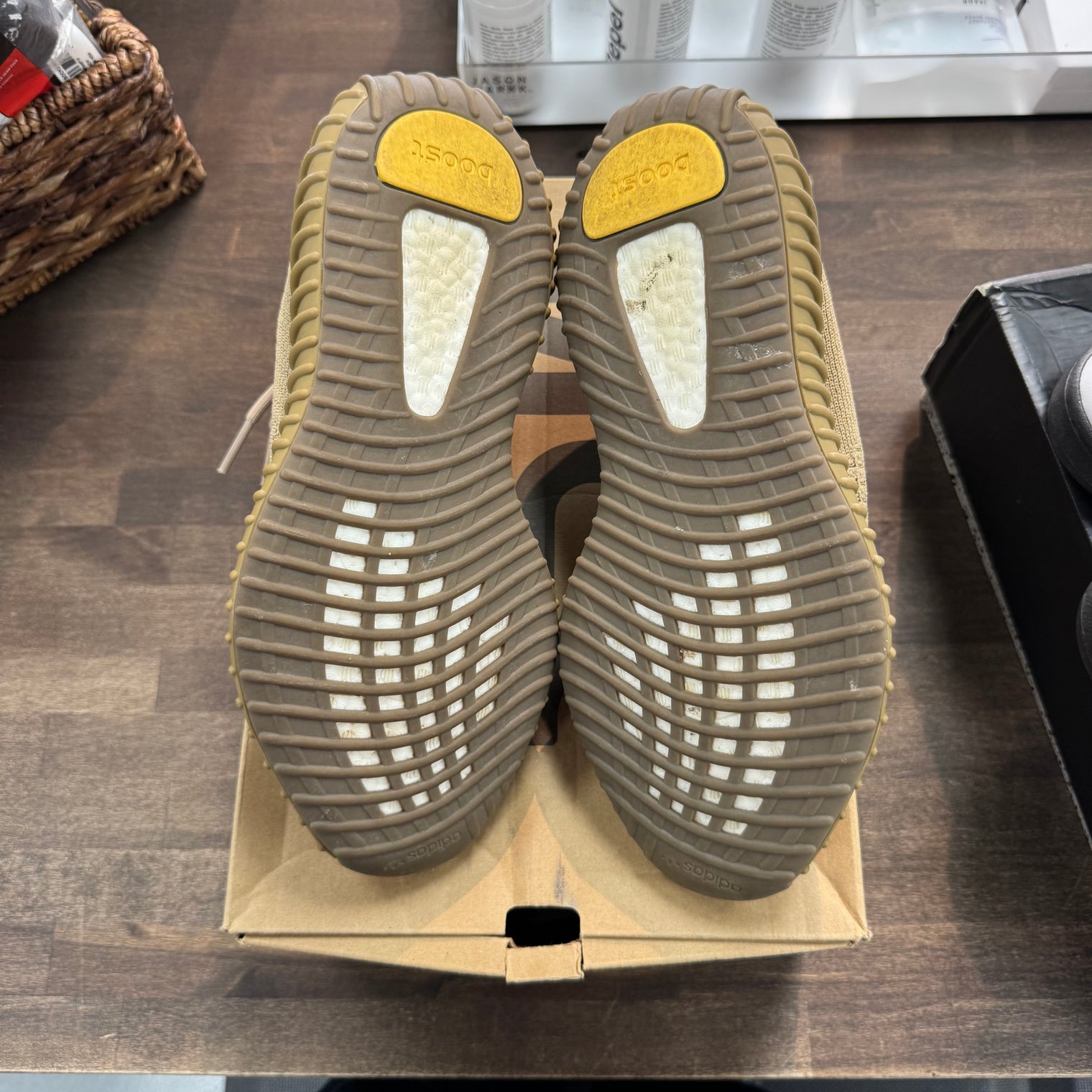 Earth Yeezy 350 (USED)