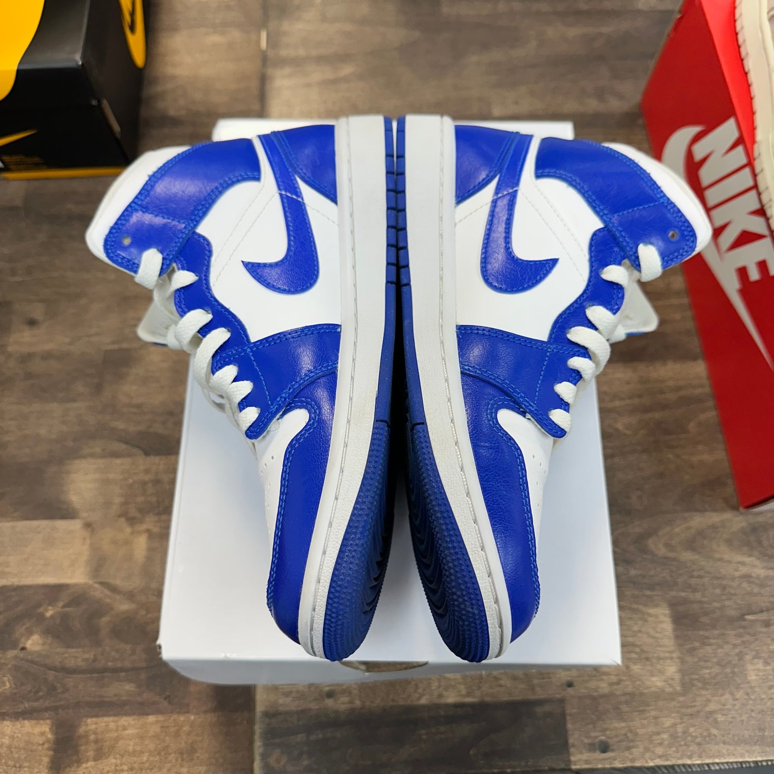 Kentucky Blue Jordan 1 Mid (W) (USED)