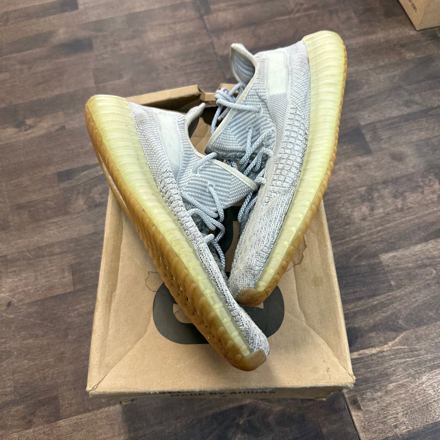 Yeshaya Yeezy 350 (USED)