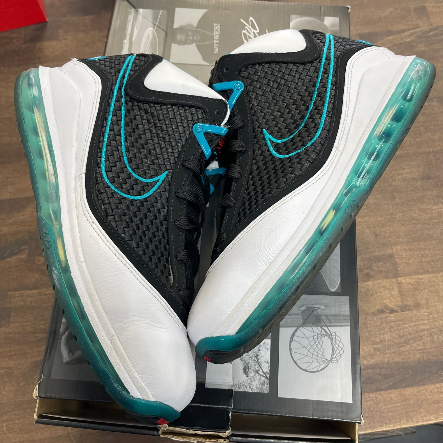 Lebron 7 NFW Red Carpet (2019) (USED)