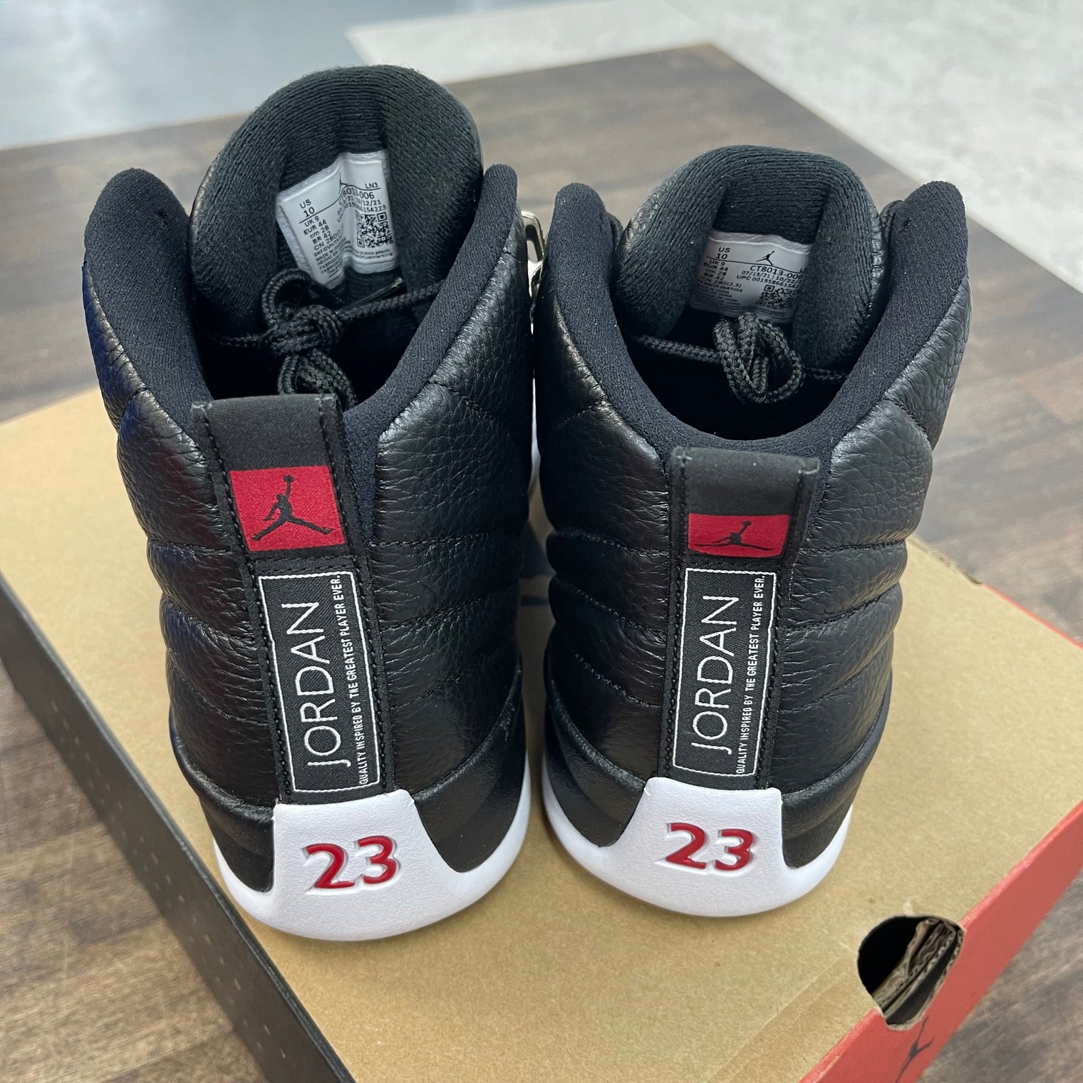 Playoff Jordan 12 Retro (USED)