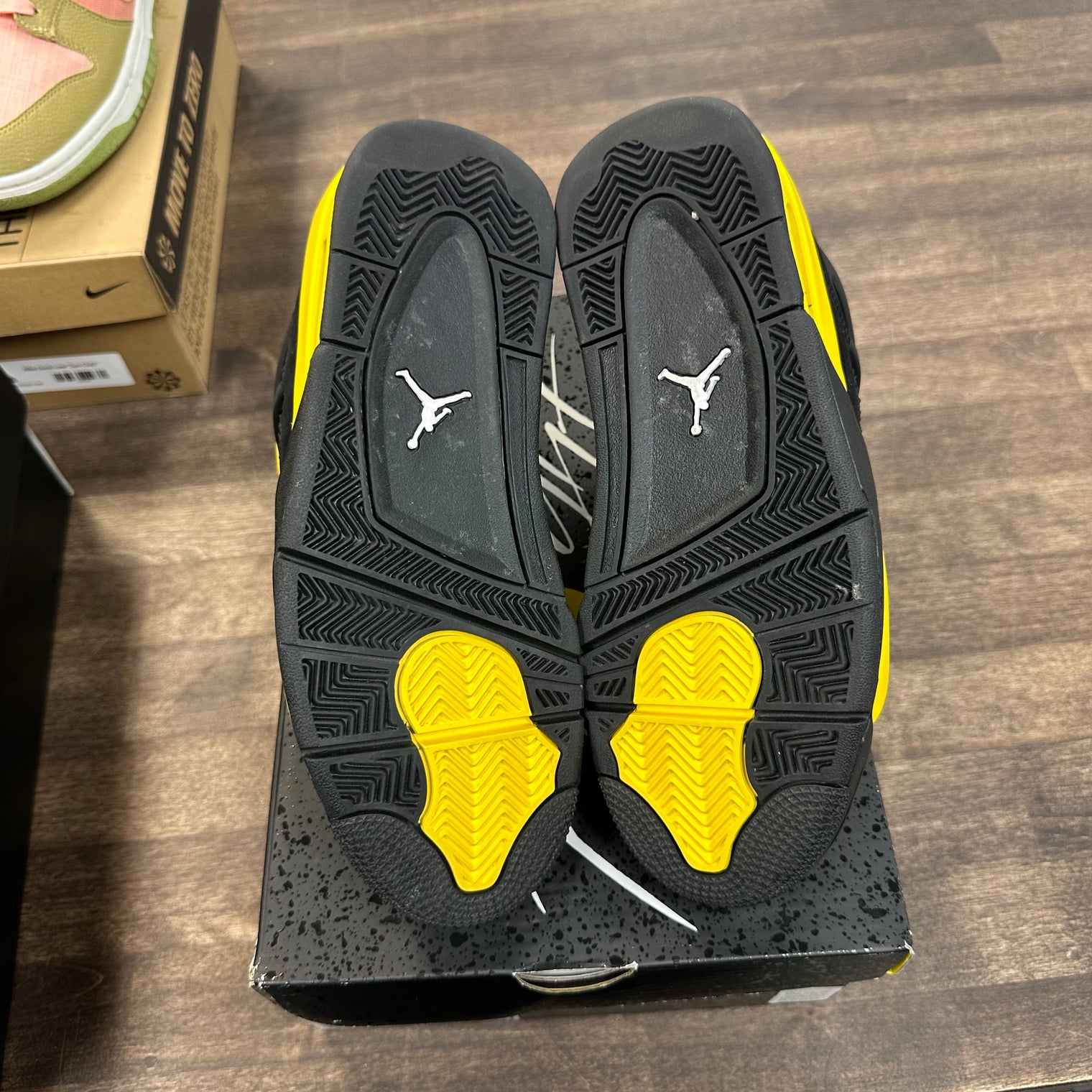 (GS) Yellow Thunder Jordan 4 (Lightly Worn)