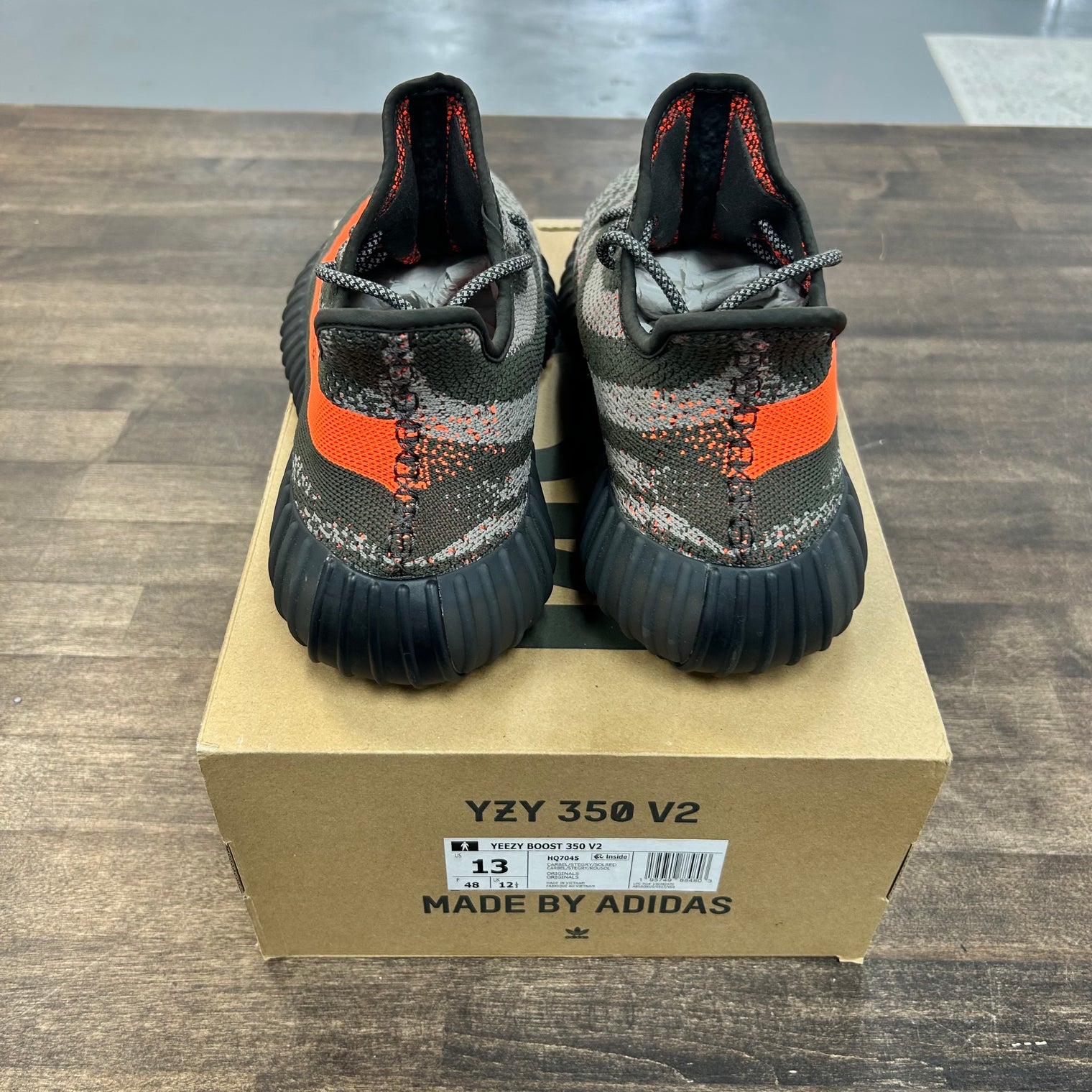 Carbon Beluga Yeezy 350 (USED)