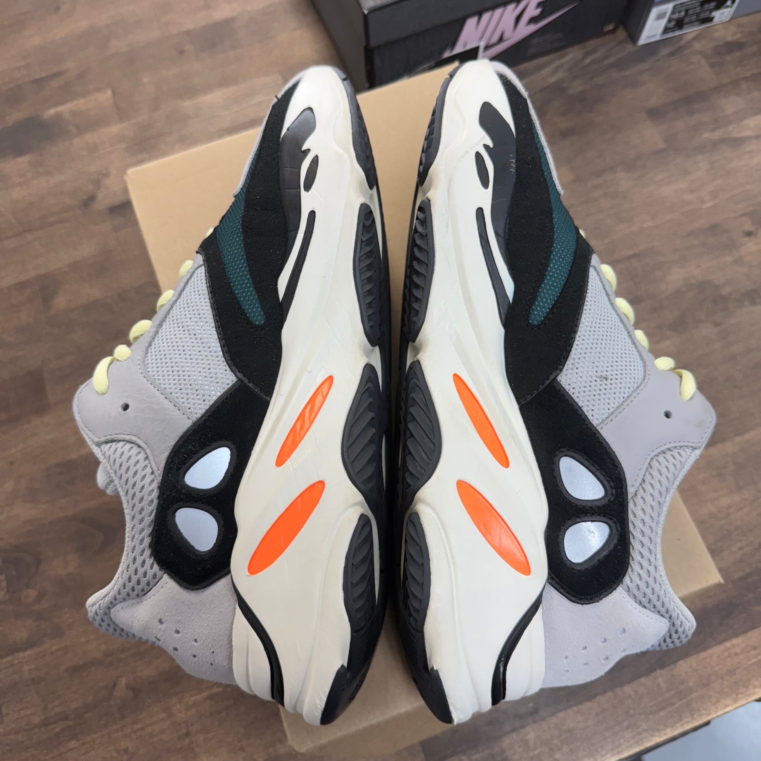 Yeezy 700 Waverunner (USED,No Box)