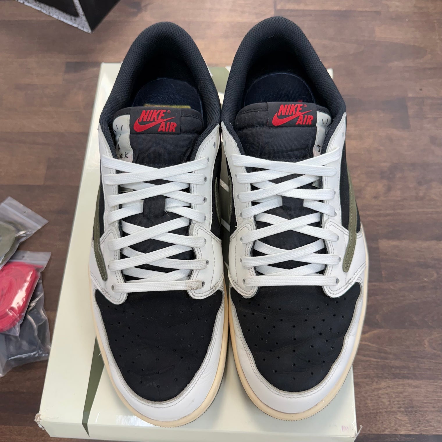 Olive Travis Scott Jordan 1 Low (W) (USED)