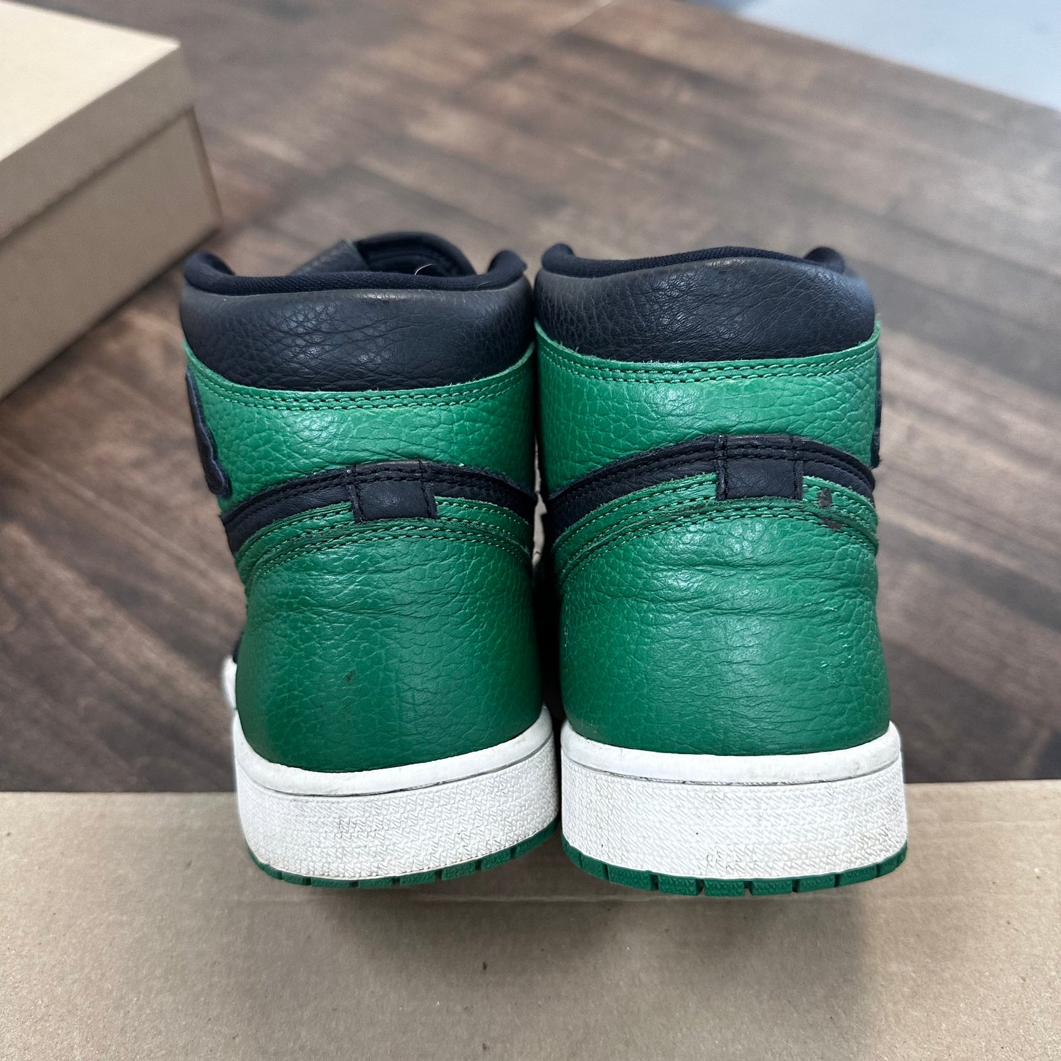 Pine Green 2.0 Jordan 1 High (USED,No Box)