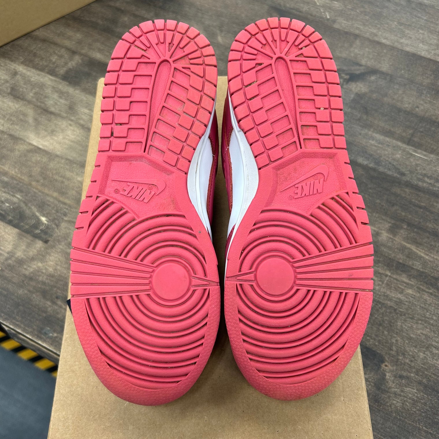 (W) Archeo Pink Dunk Low (Used, No Box)