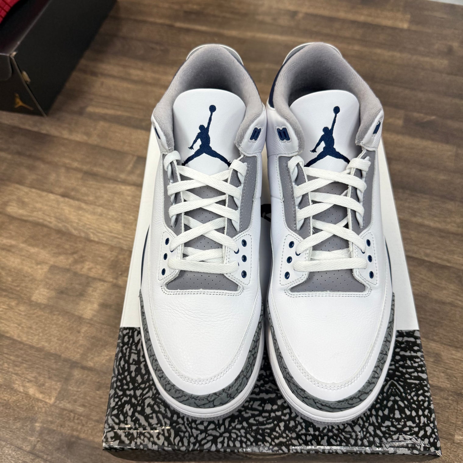 Midnight Navy Jordan 3 Retro (Lightly Worn)