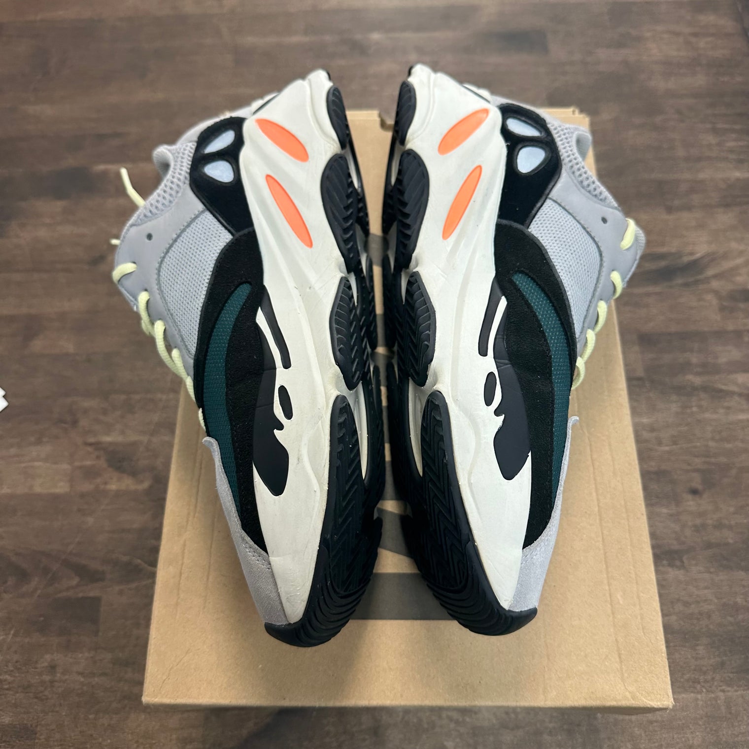 Wave Runner Yeezy 700 (USED)