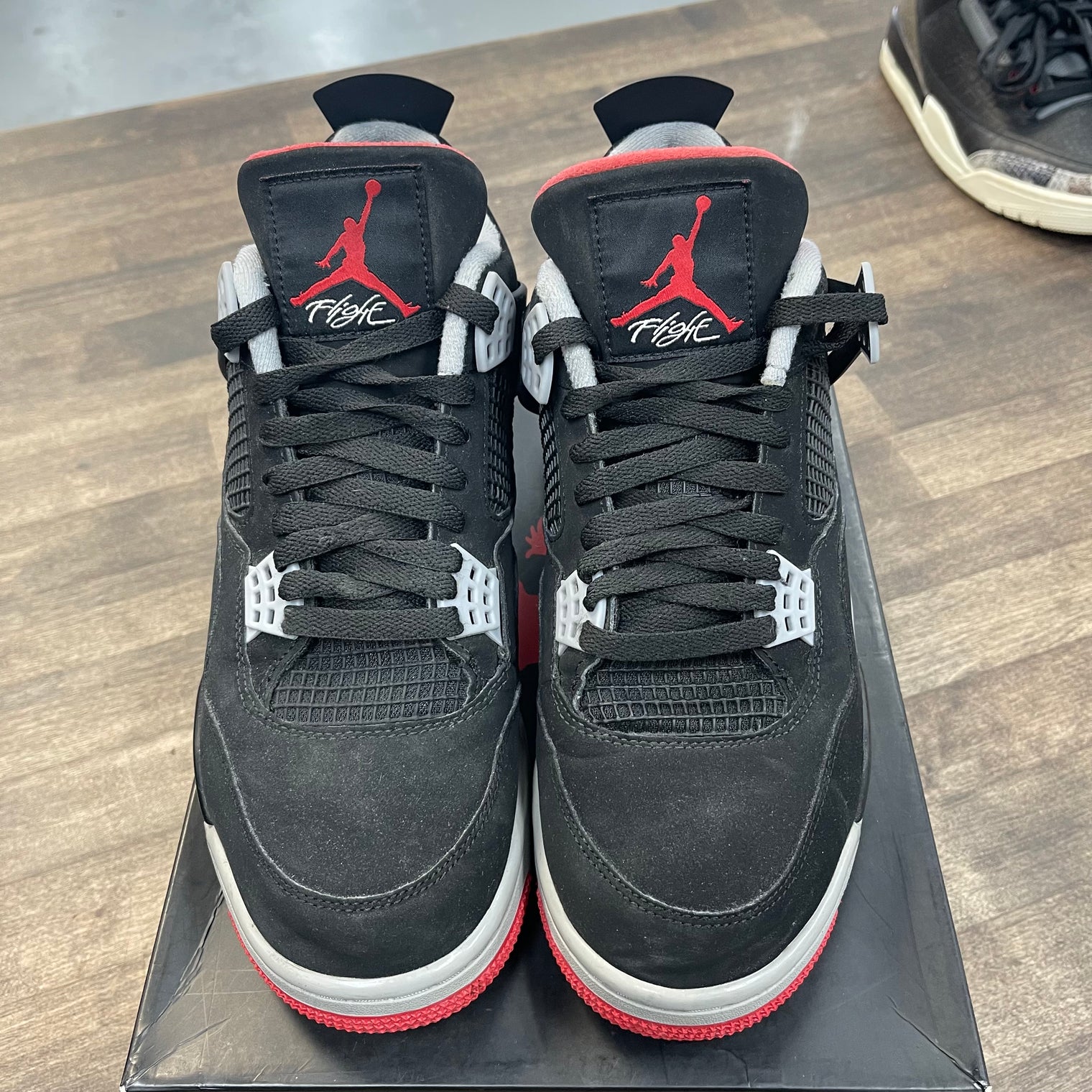 Bred Jordan 4 2019 (USED)