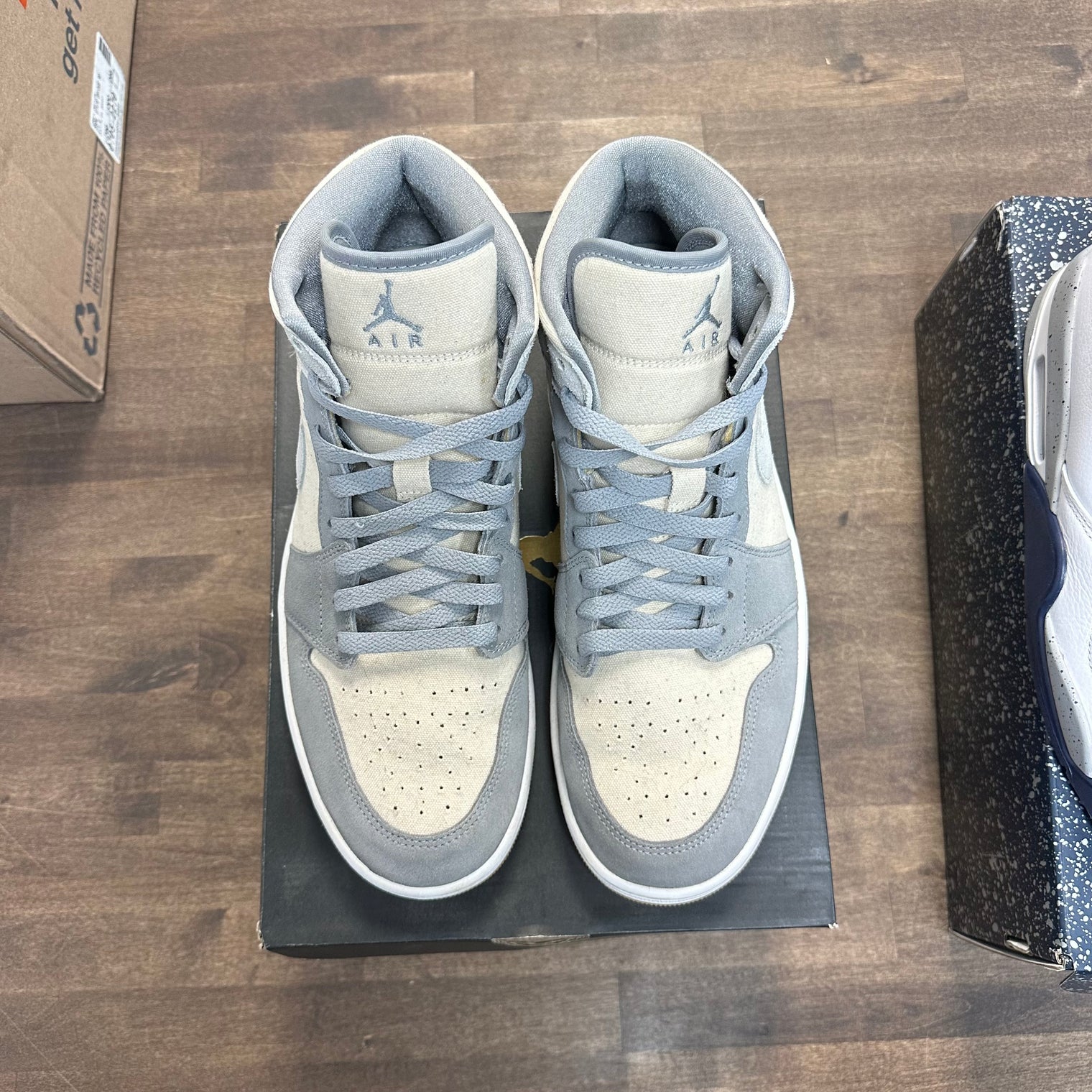 Coconut Milk Particle Grey Jordan 1 Mid (USED)