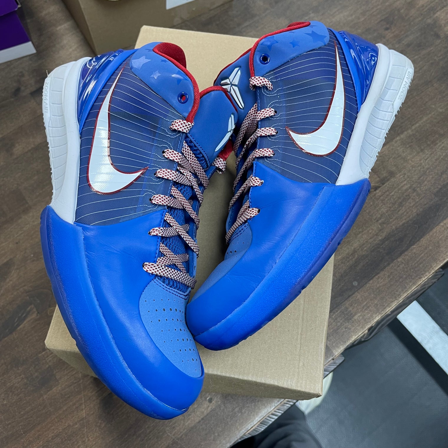 Philly Kobe 4 (USED,No Box)