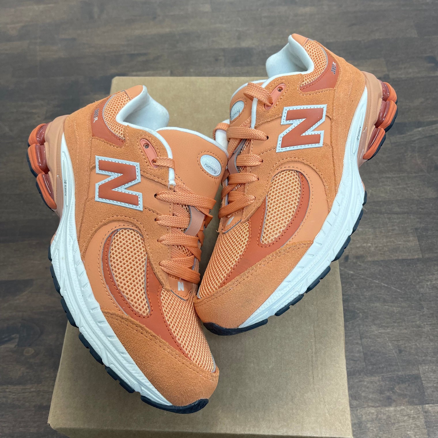 (GS) Rust Copper New Balance 2002R (USED,No Box)