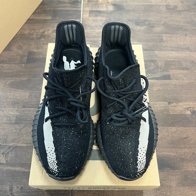 Oreo Yeezy 350 (USED)