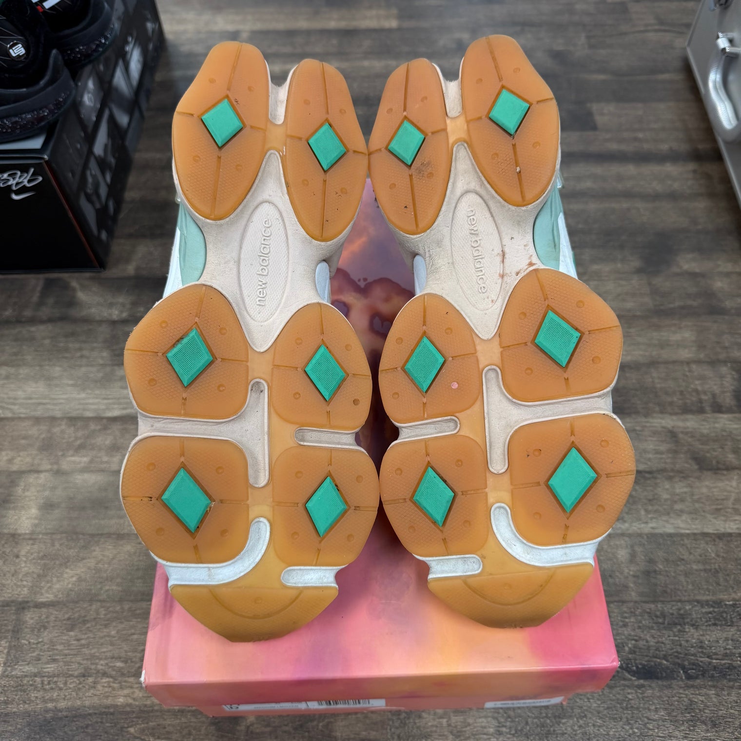 Joe Fresh Goods New Balance 9060 Inside Voices Pink (USED)