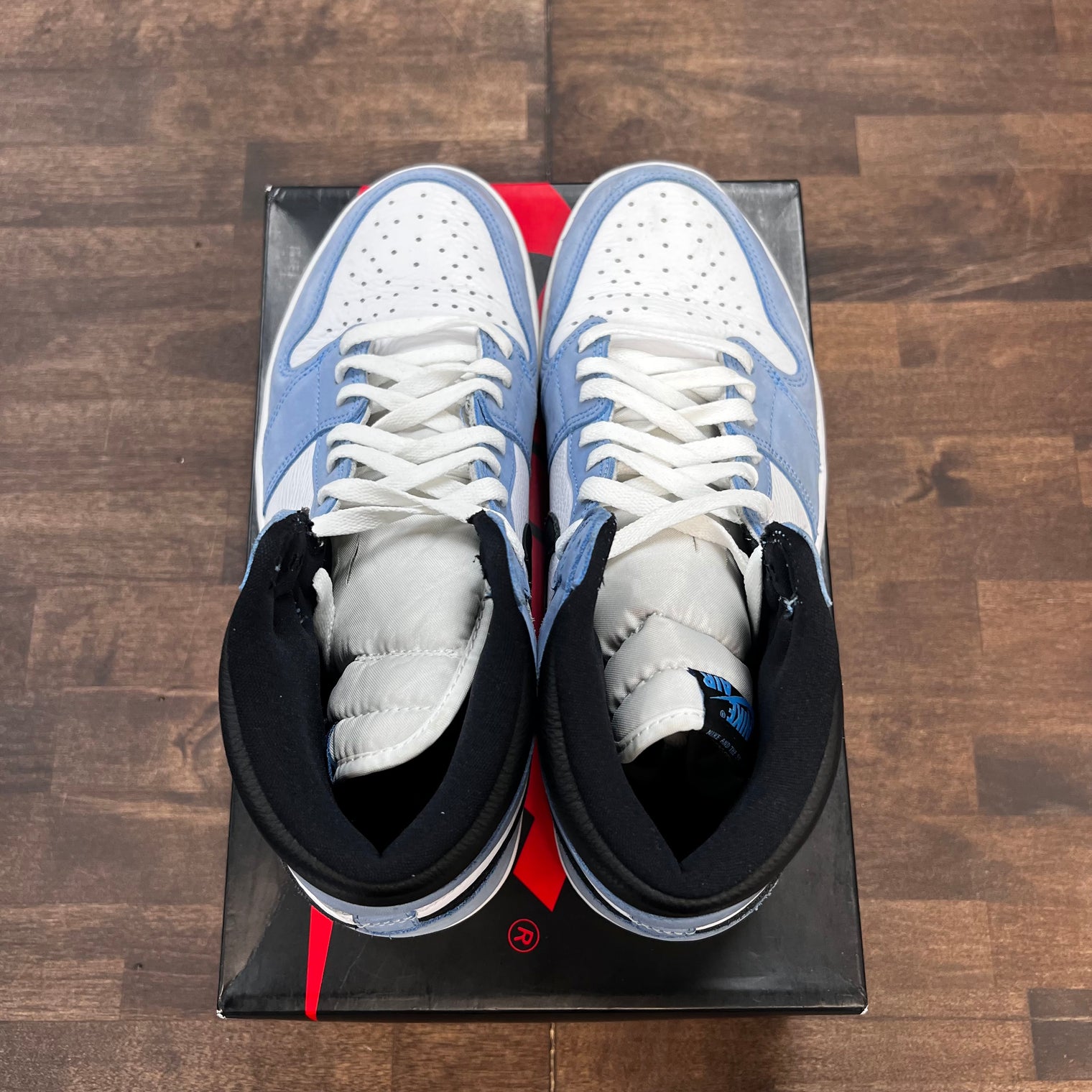 University Blue Jordan 1 High (USED)