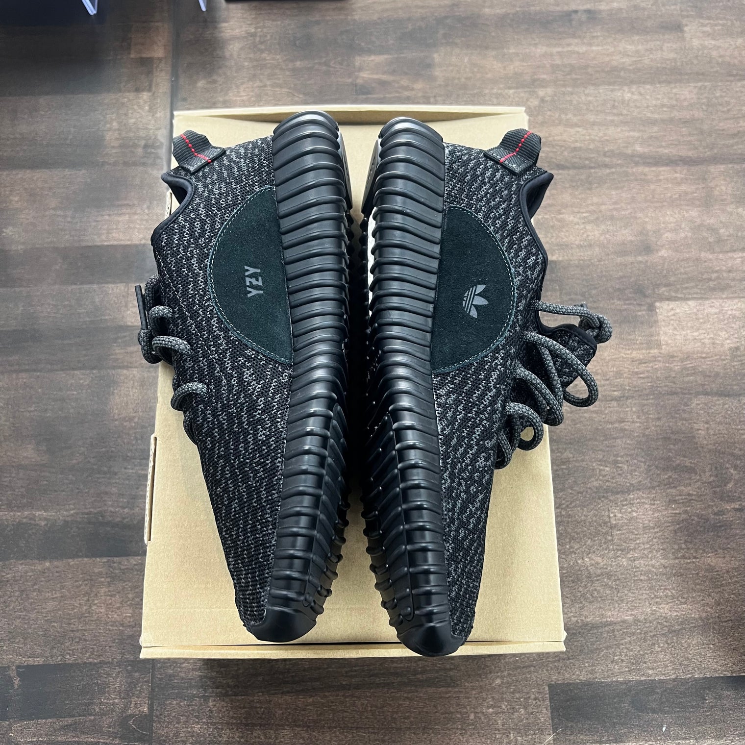 Pirate Black Yeezy 350 (2015) (Like New)