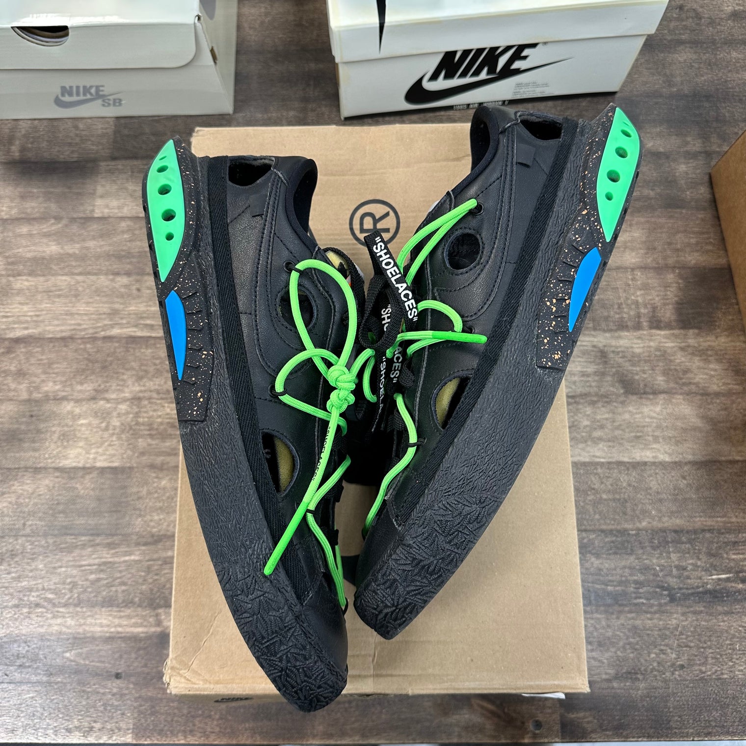 Off-White Black Electro Green Nike Blazer Low (USED)