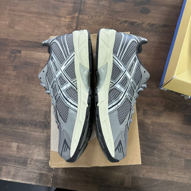 Clay Grey Pure Silver ASICS Gel-1130 (USED)